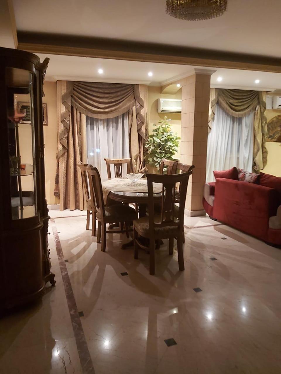شقه ٢٦٠م شارع جامعة الدول العربية الرئيسي Apartment Cairo