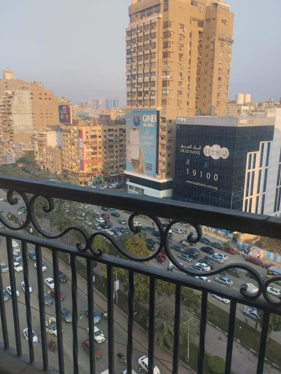 شقه ٢٦٠م شارع جامعة الدول العربية الرئيسي